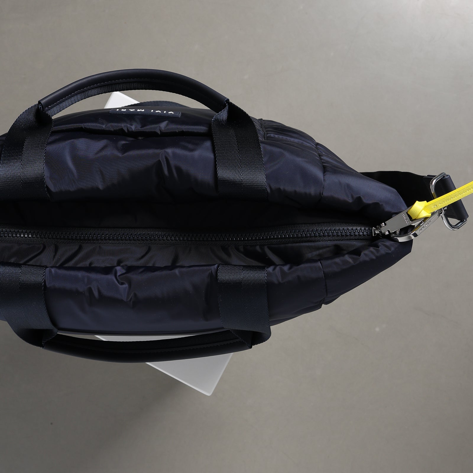 padded tote bag small + strap basic woven slim - navy - VIVI MARI