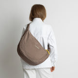 Padded Hip Bag oversized - dark mushroom