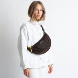 Padded Hip Bag medium - chocolate