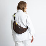 Padded Hip Bag medium - chocolate