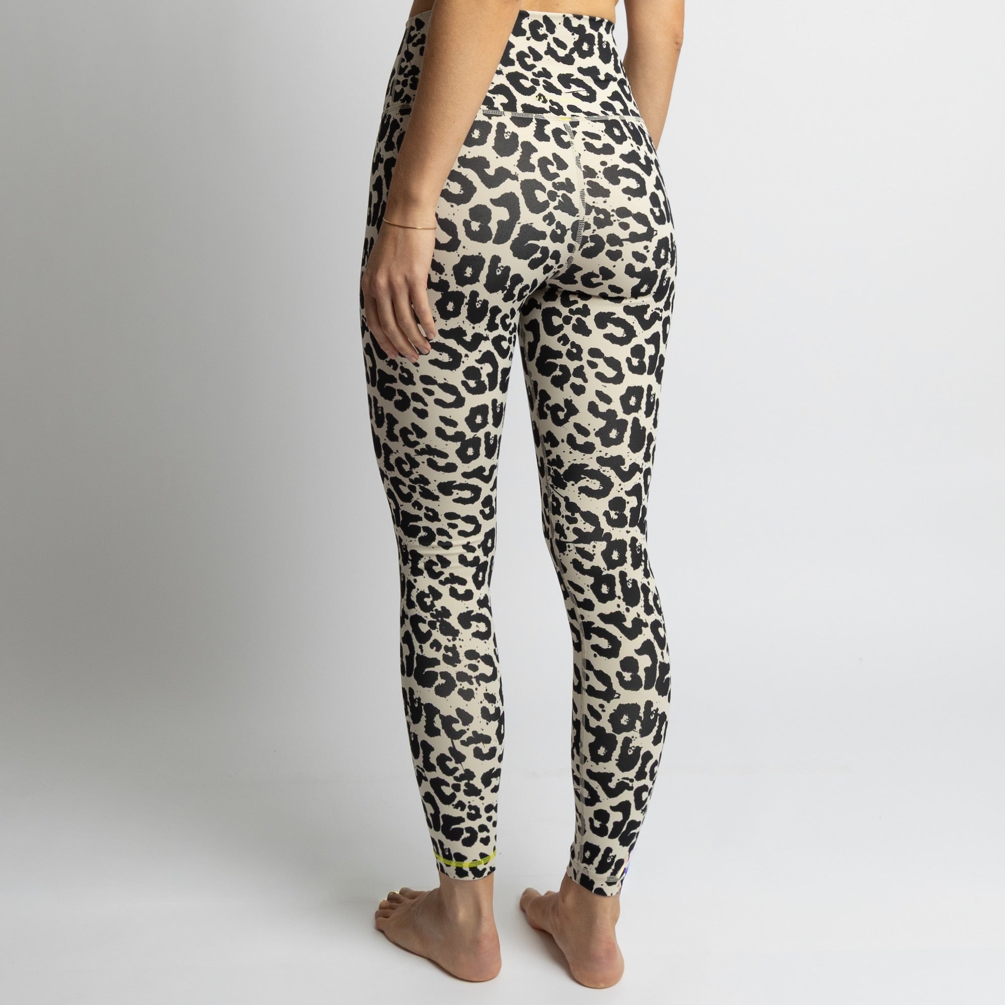 Activewear Leggings leo splashes black/sand - VIVI MARI