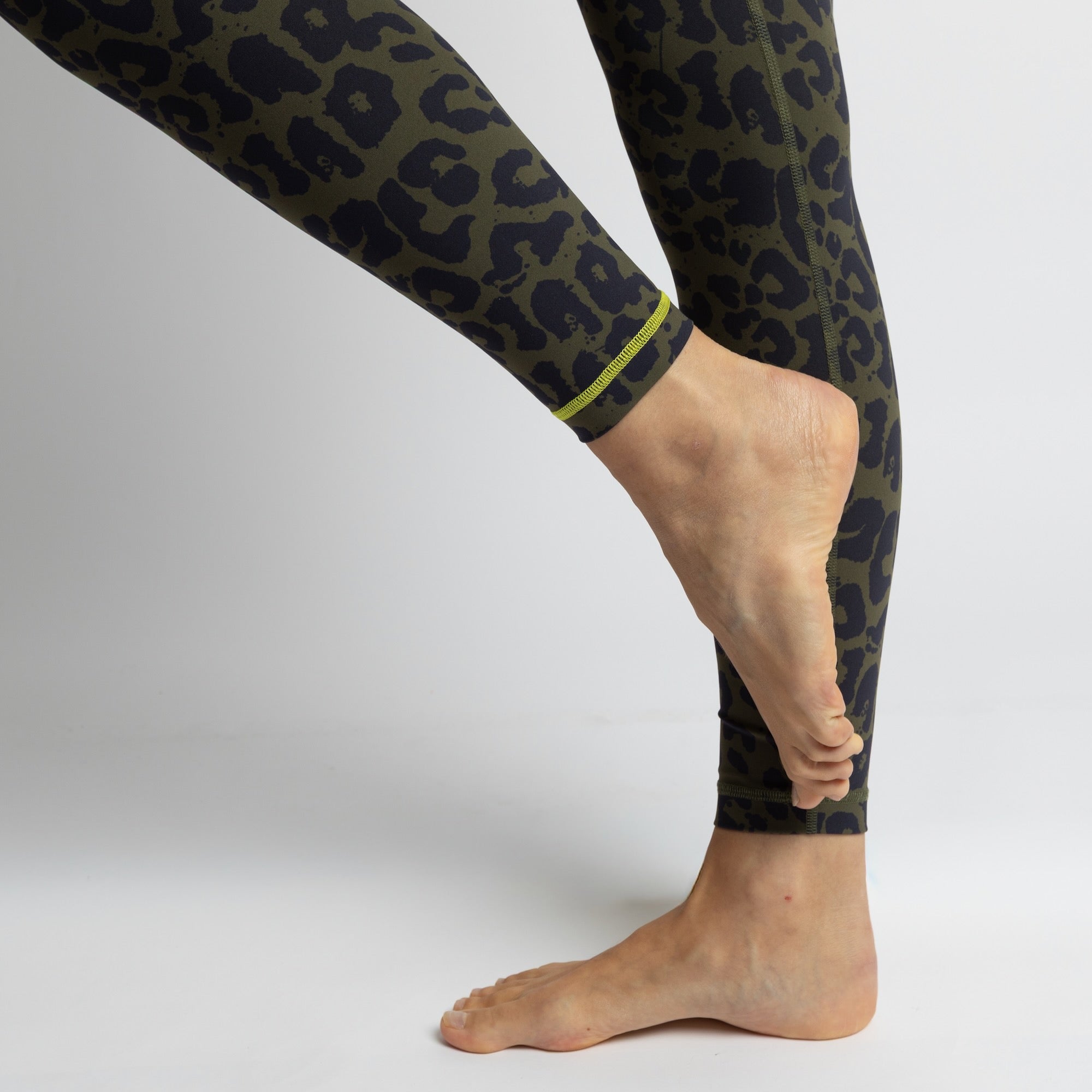 Activewear Leggings leo splashes navy/olive - VIVI MARI