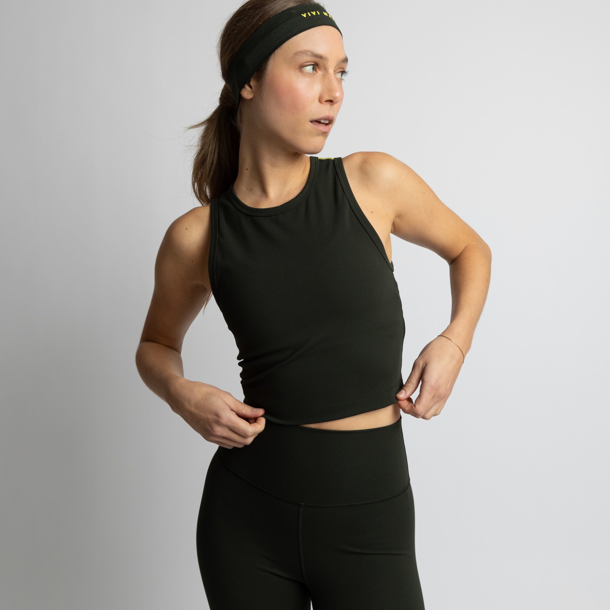 Activewear Top cropped deep olive - VIVI MARI
