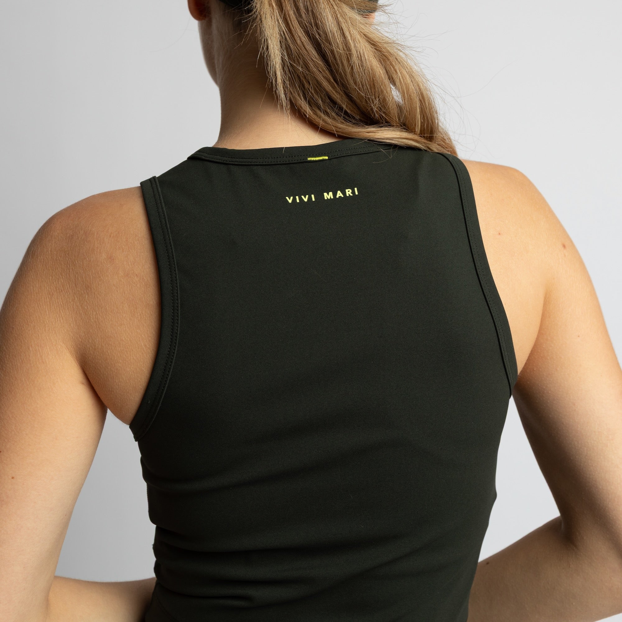 Activewear Top cropped deep olive - VIVI MARI
