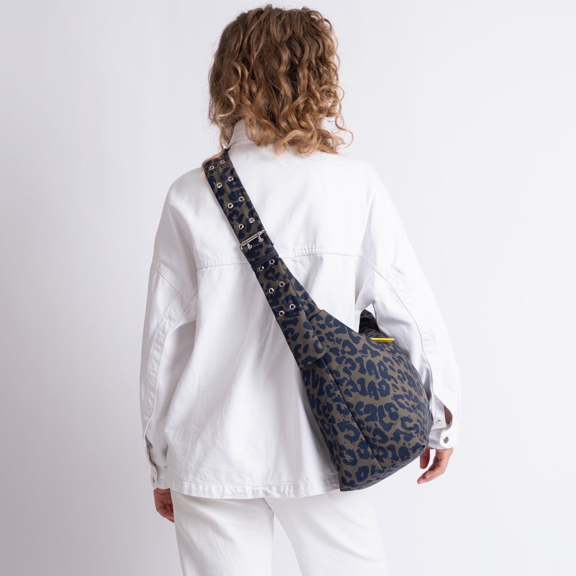 Buckle Bag medium - leo splashes navy/olive - VIVI MARI