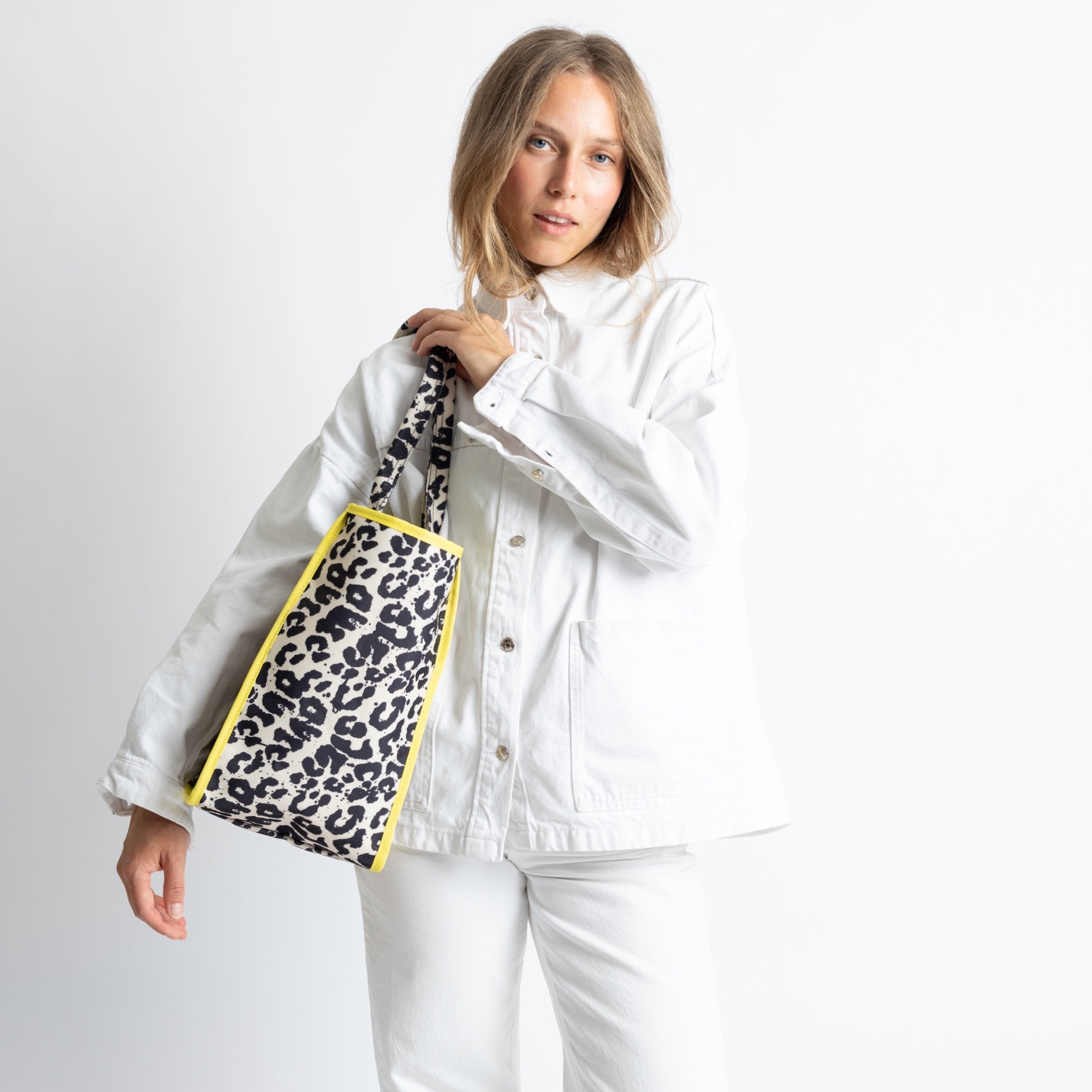 Carry All Bag - leo splashes black/sand - VIVI MARI