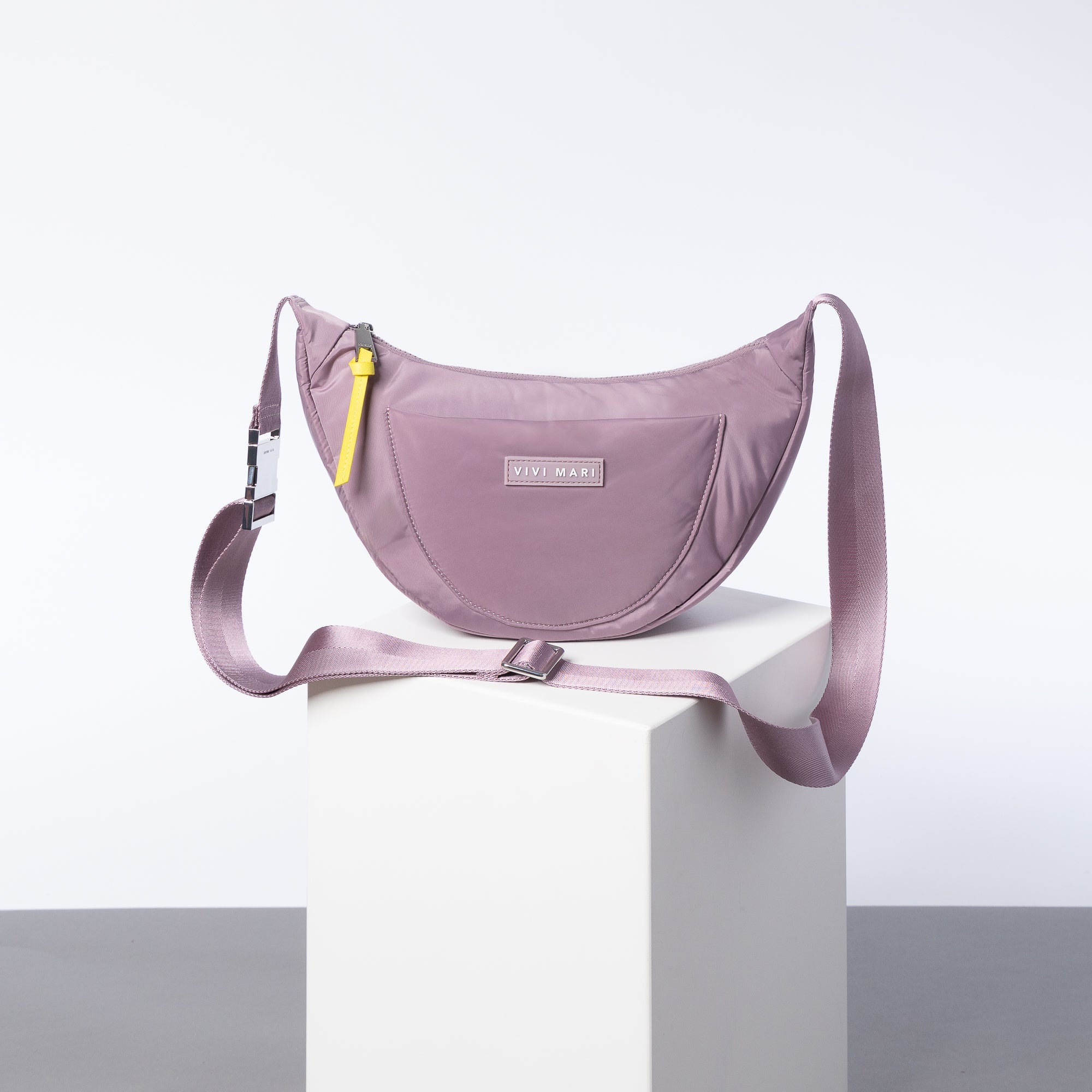 Padded Hip Bag medium - ash plum - VIVI MARI