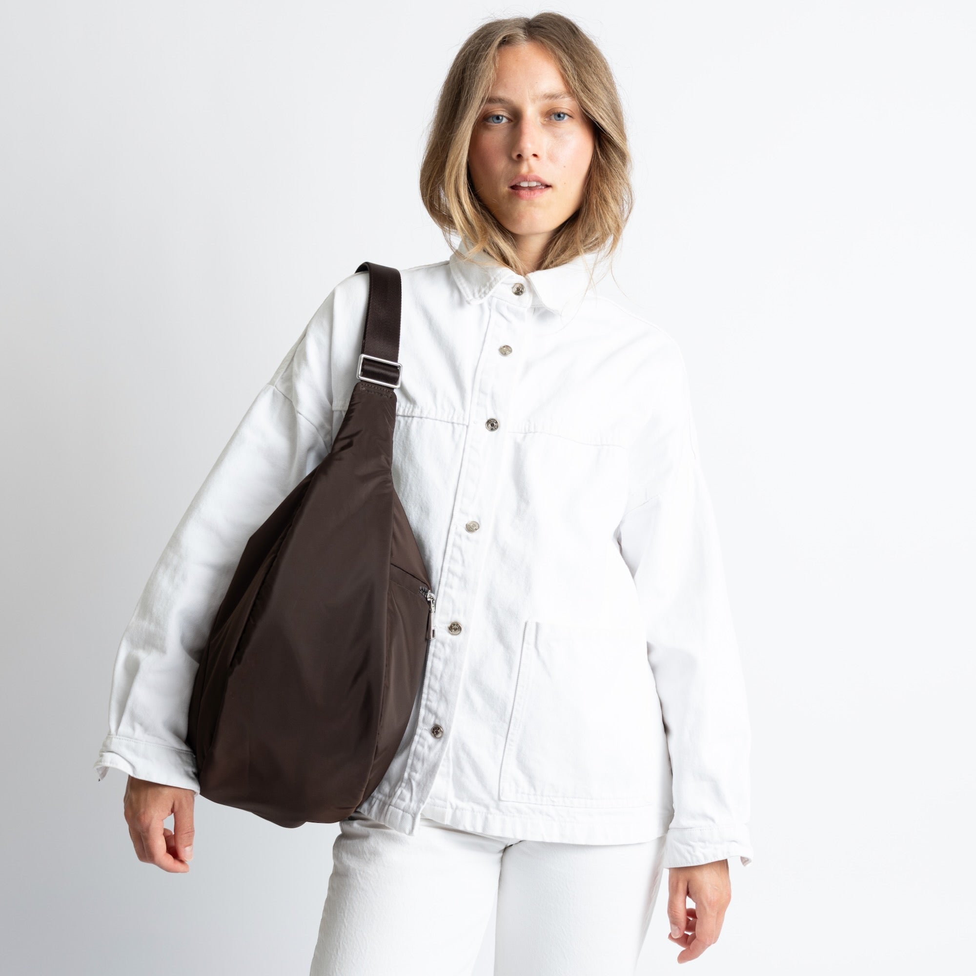 Padded Hip Bag oversized - chocolate - VIVI MARI