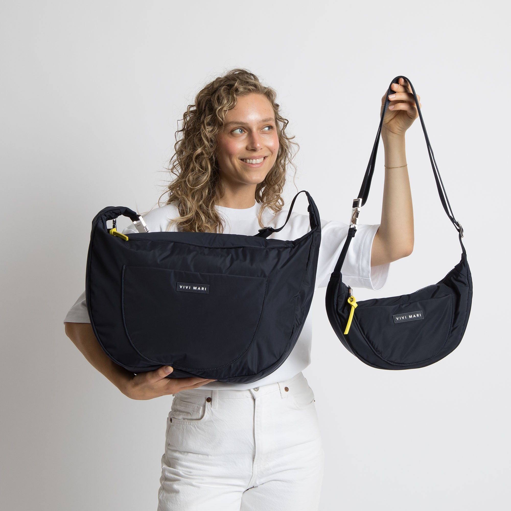 Padded Hip Bag oversized - navy - VIVI MARI