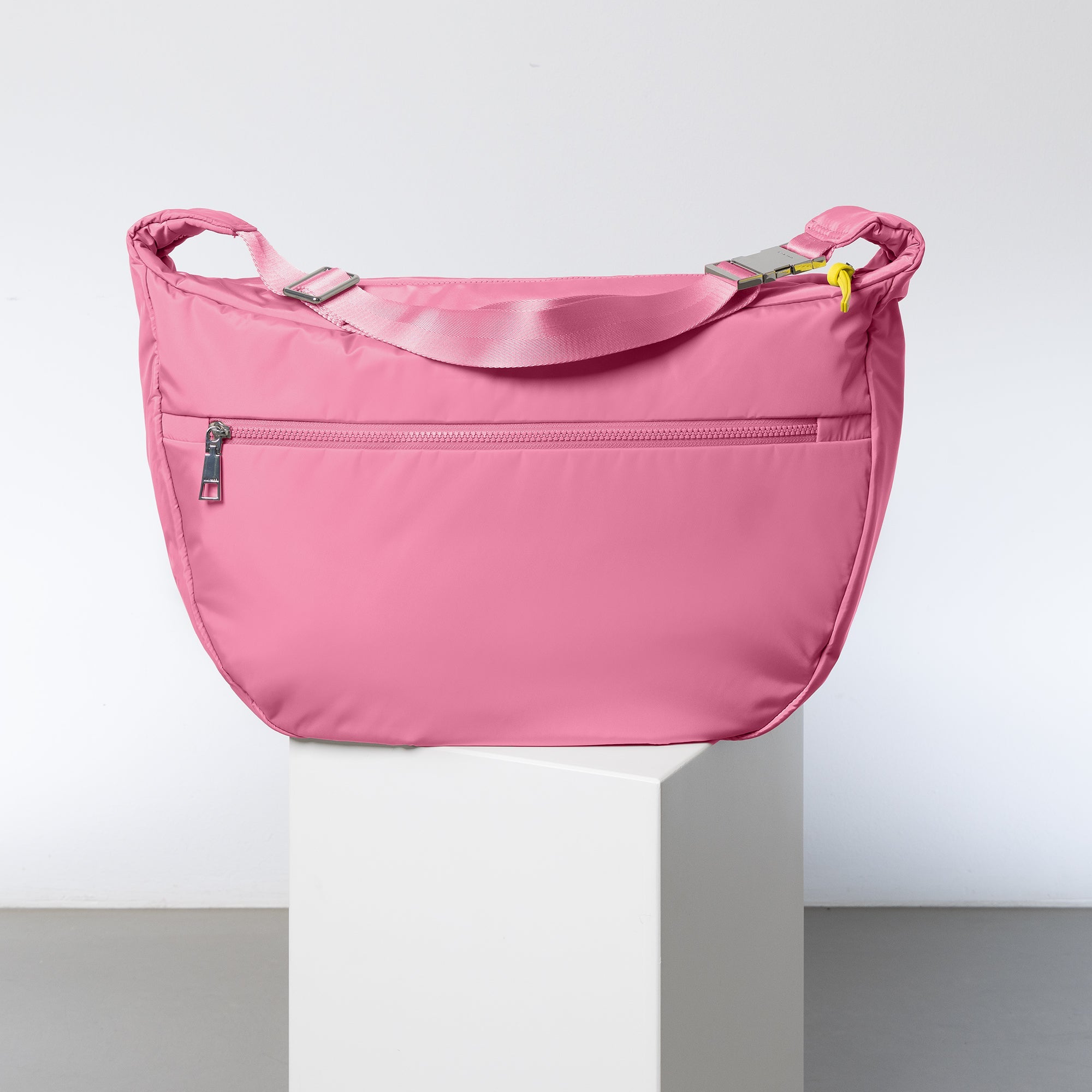Padded Hip Bag oversized - soft pink - VIVI MARI