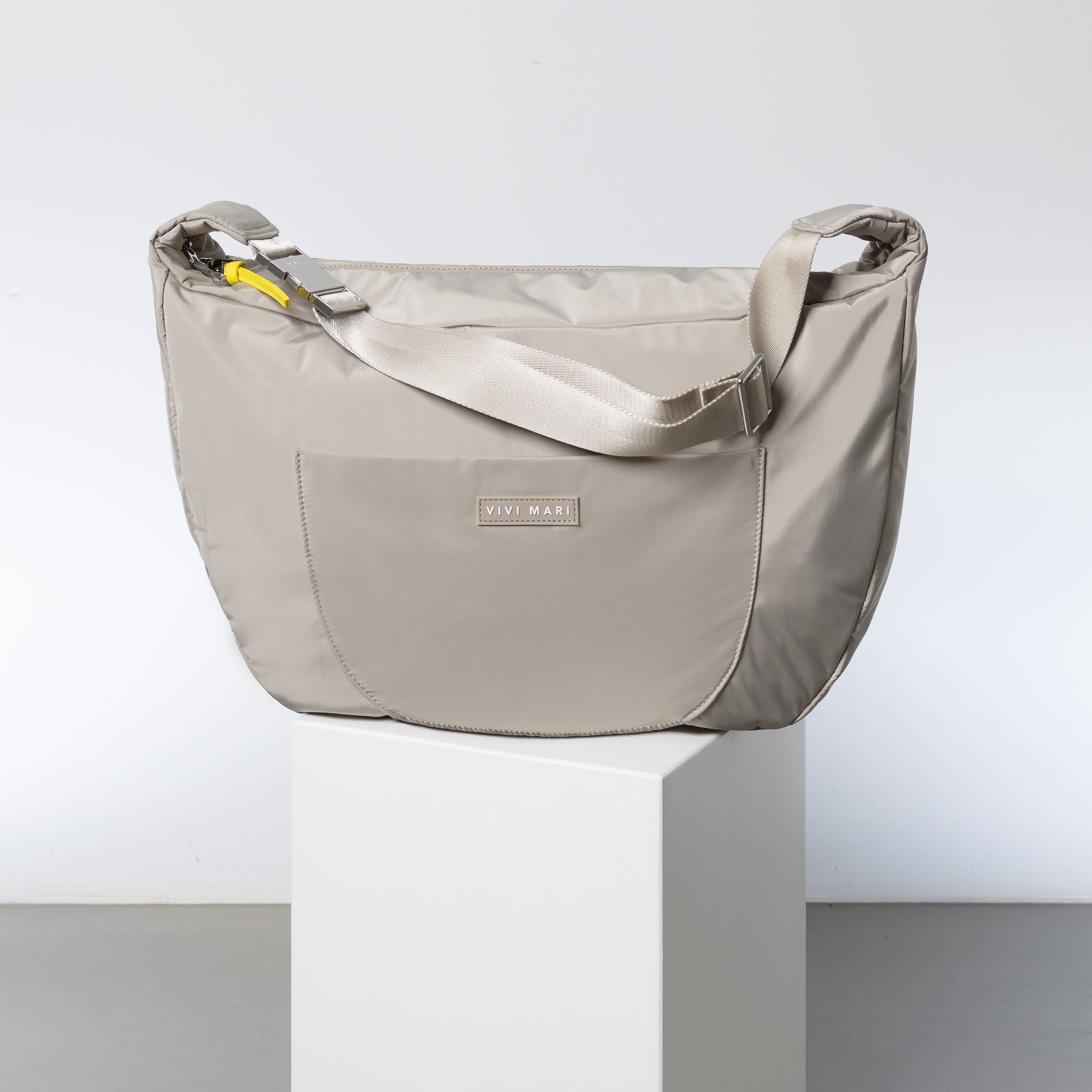 Padded Hip Bag oversized - stone - VIVI MARI