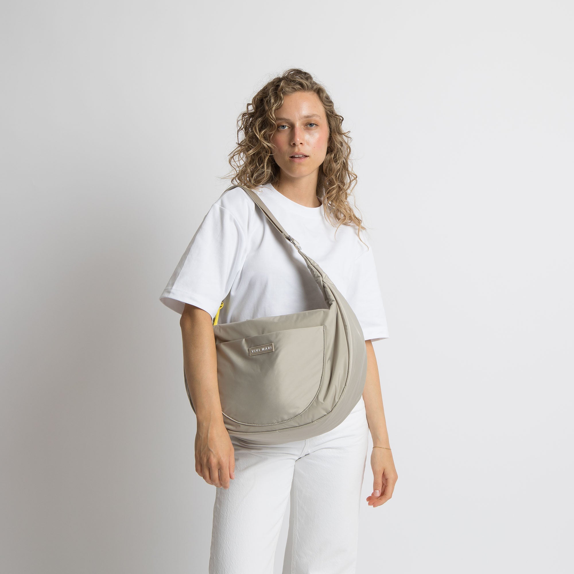 Padded Hip Bag oversized - stone - VIVI MARI