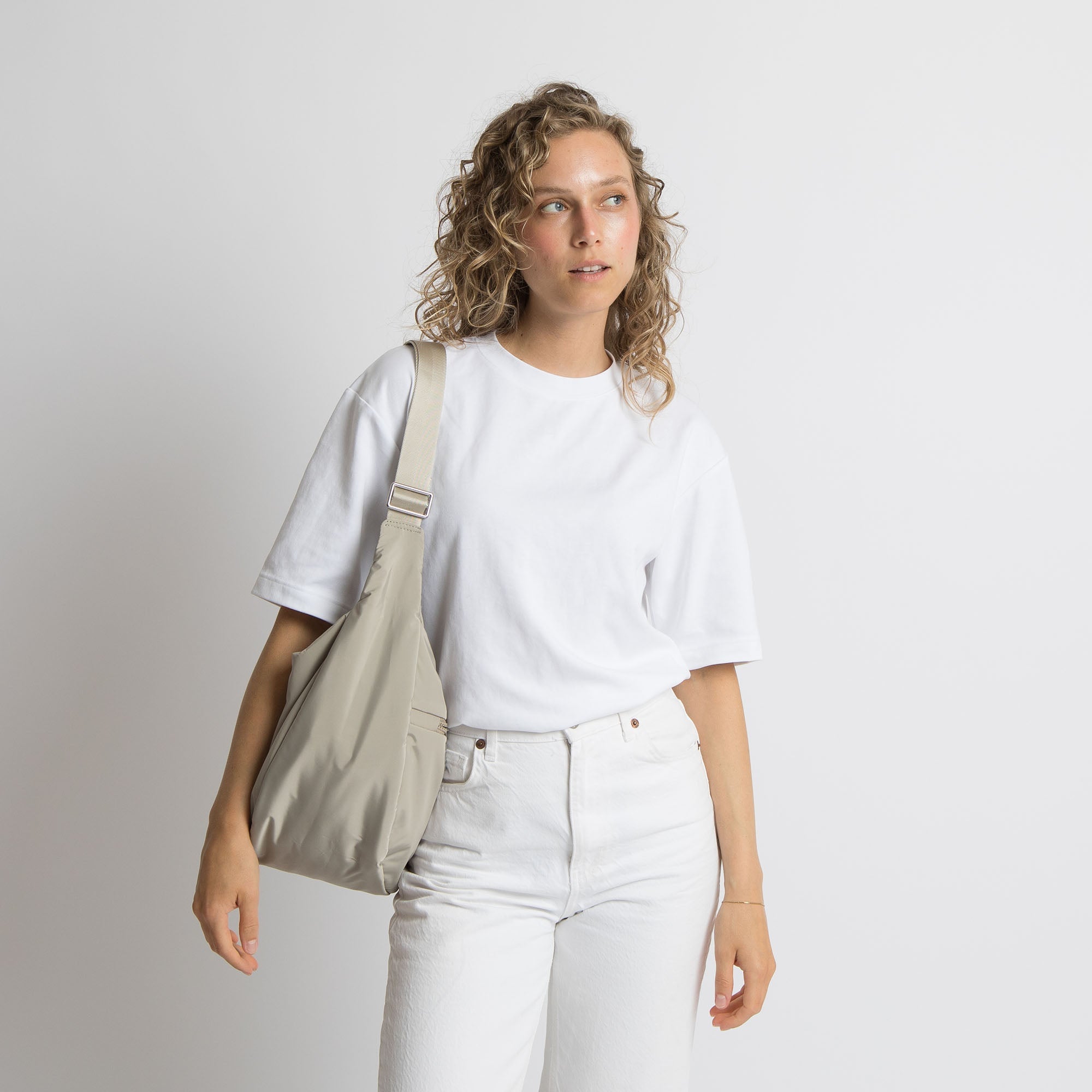 Padded Hip Bag oversized - stone - VIVI MARI