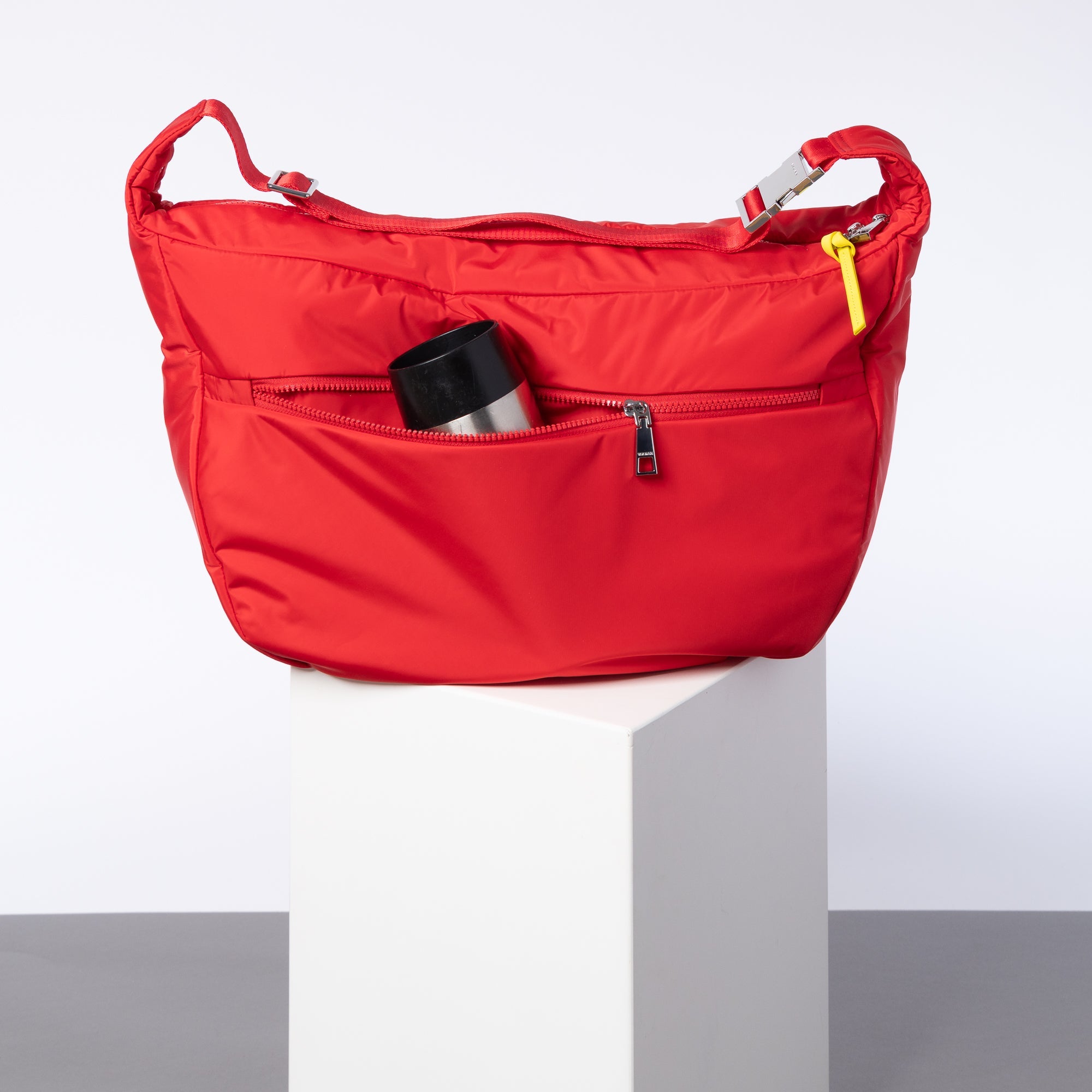Padded Hip Bag oversized - true red - VIVI MARI