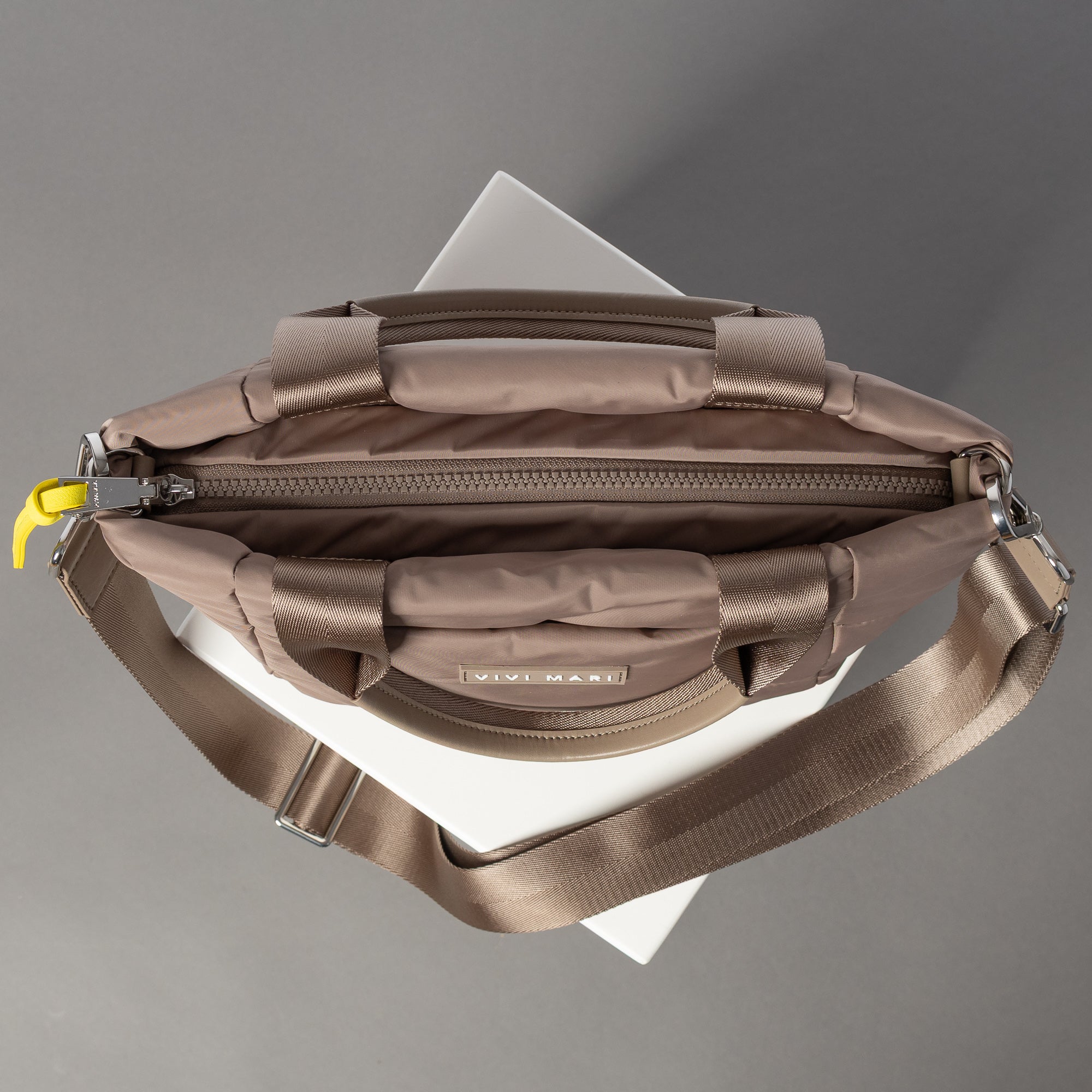 padded tote bag small + strap basic woven slim - dark mushroom - VIVI MARI