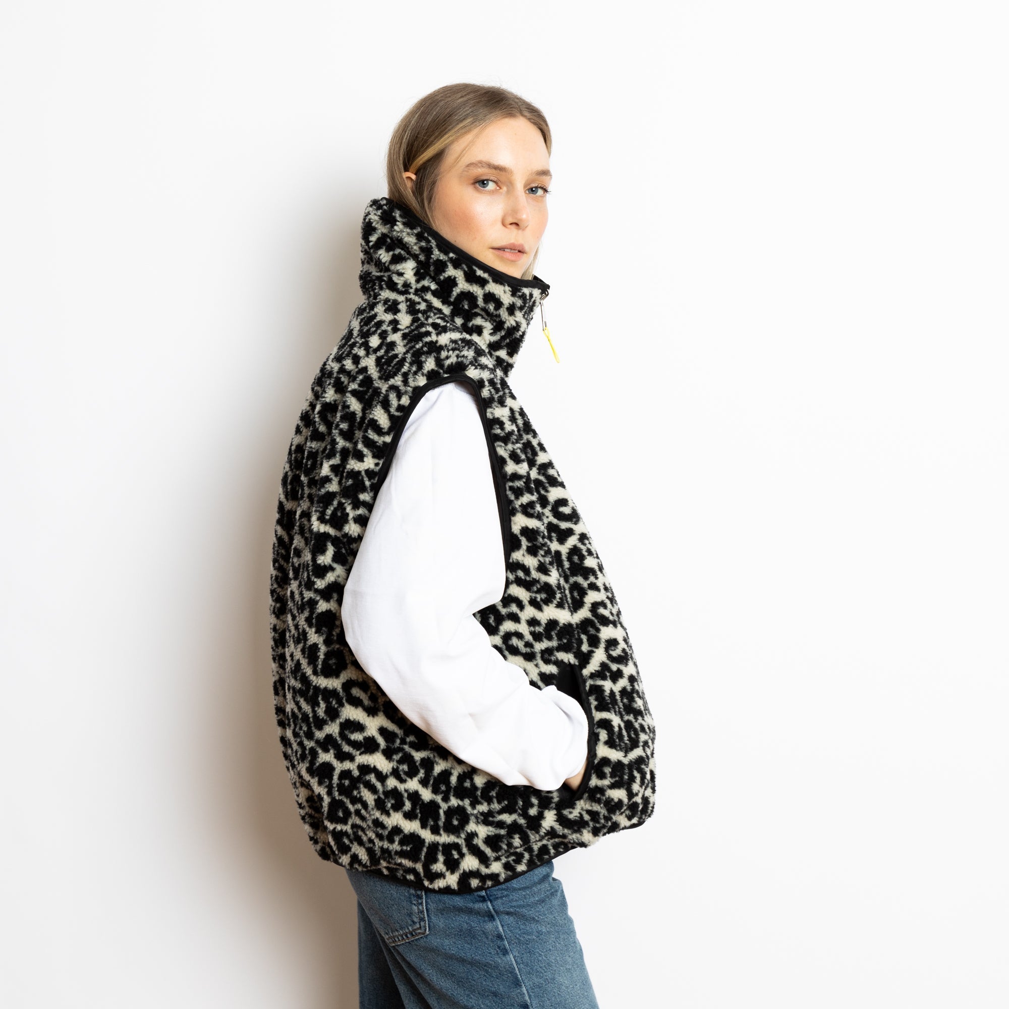 Reversible Bomber Vest - black/leo black - sand - VIVI MARI