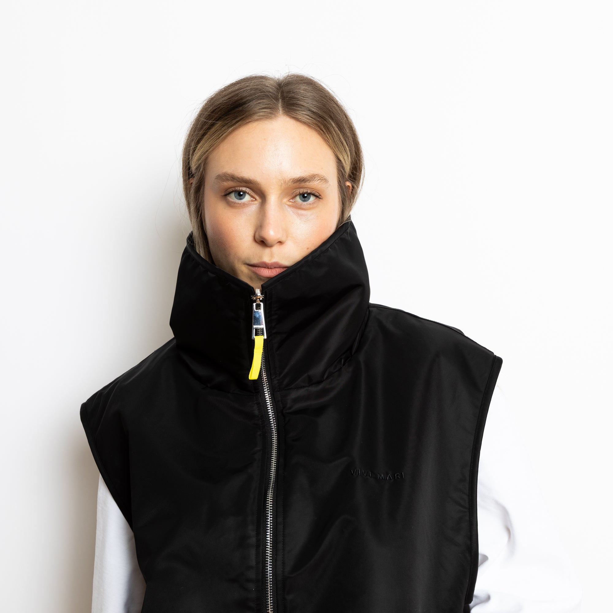 Reversible Bomber Vest - black/leo black - sand - VIVI MARI