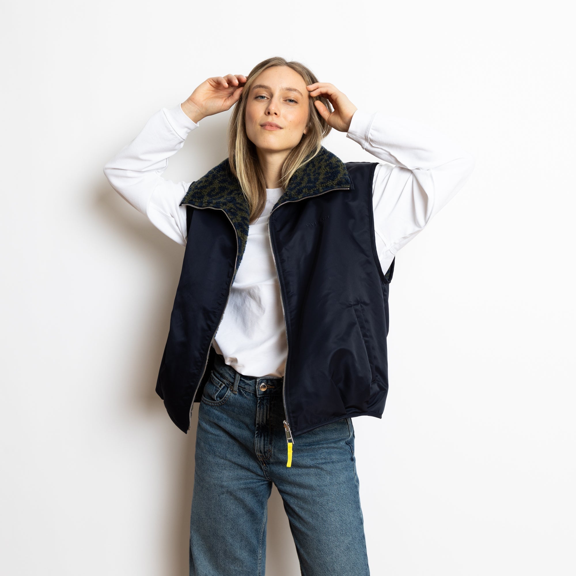 Reversible Bomber Vest - navy/leo navy - olive - VIVI MARI