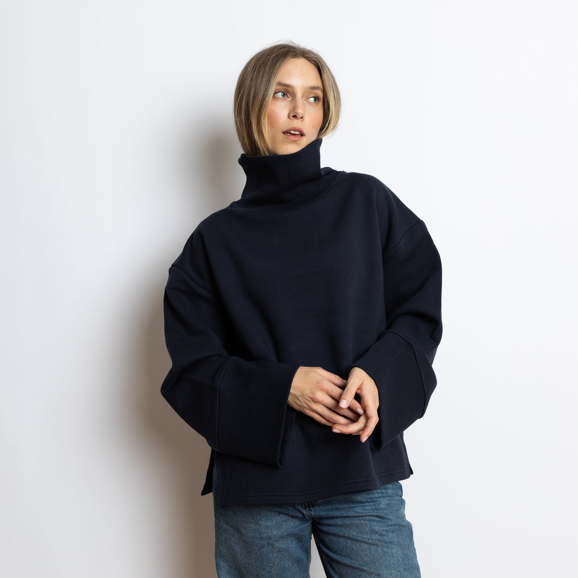 Sweatshirt turtle neck - solid navy - VIVI MARI