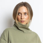 Sweatshirt turtle neck - solid pale olive - VIVI MARI
