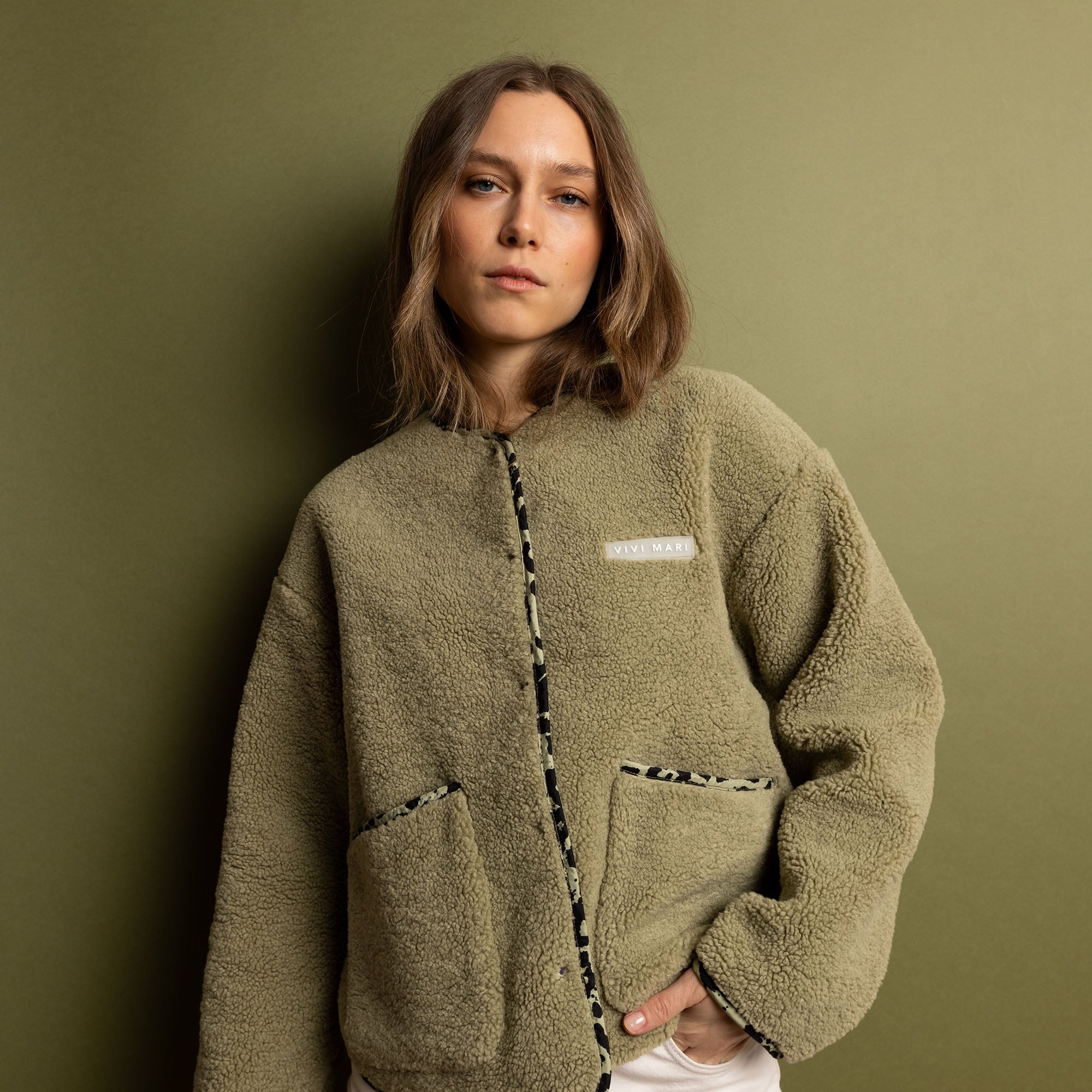 Teddy Fleece Jacket - pale olive - VIVI MARI