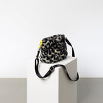 Teddy Tote Bag mini + strap basic woven slim - leo splashes black/sand - VIVI MARI