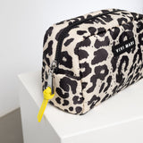 Toiletry Bag small - leo splashes black/sand - VIVI MARI