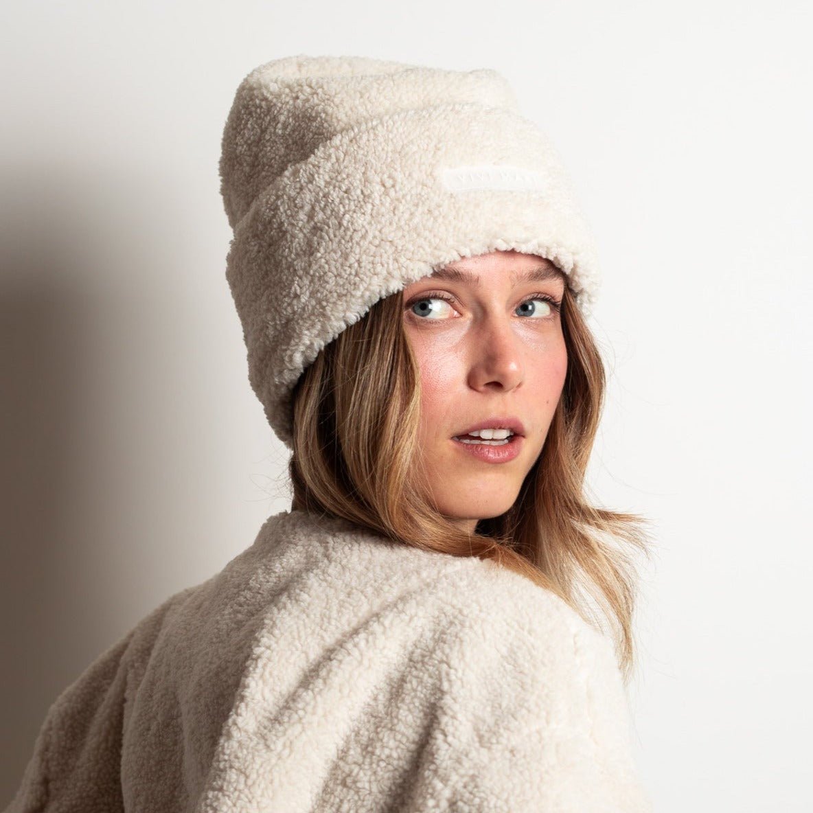 Beanie Teddy -sand - VIVI MARI